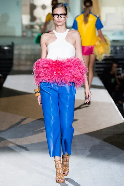Look 7
